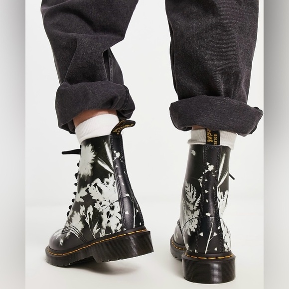 Dr. Martens 1460 Pascal Printed Leather Women's Ankle Boots Sz 6 - Picture 11 of 11